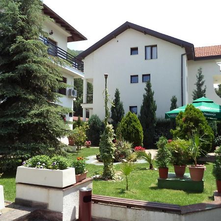 Hotel Dva Bisera Lagadin Exterior foto